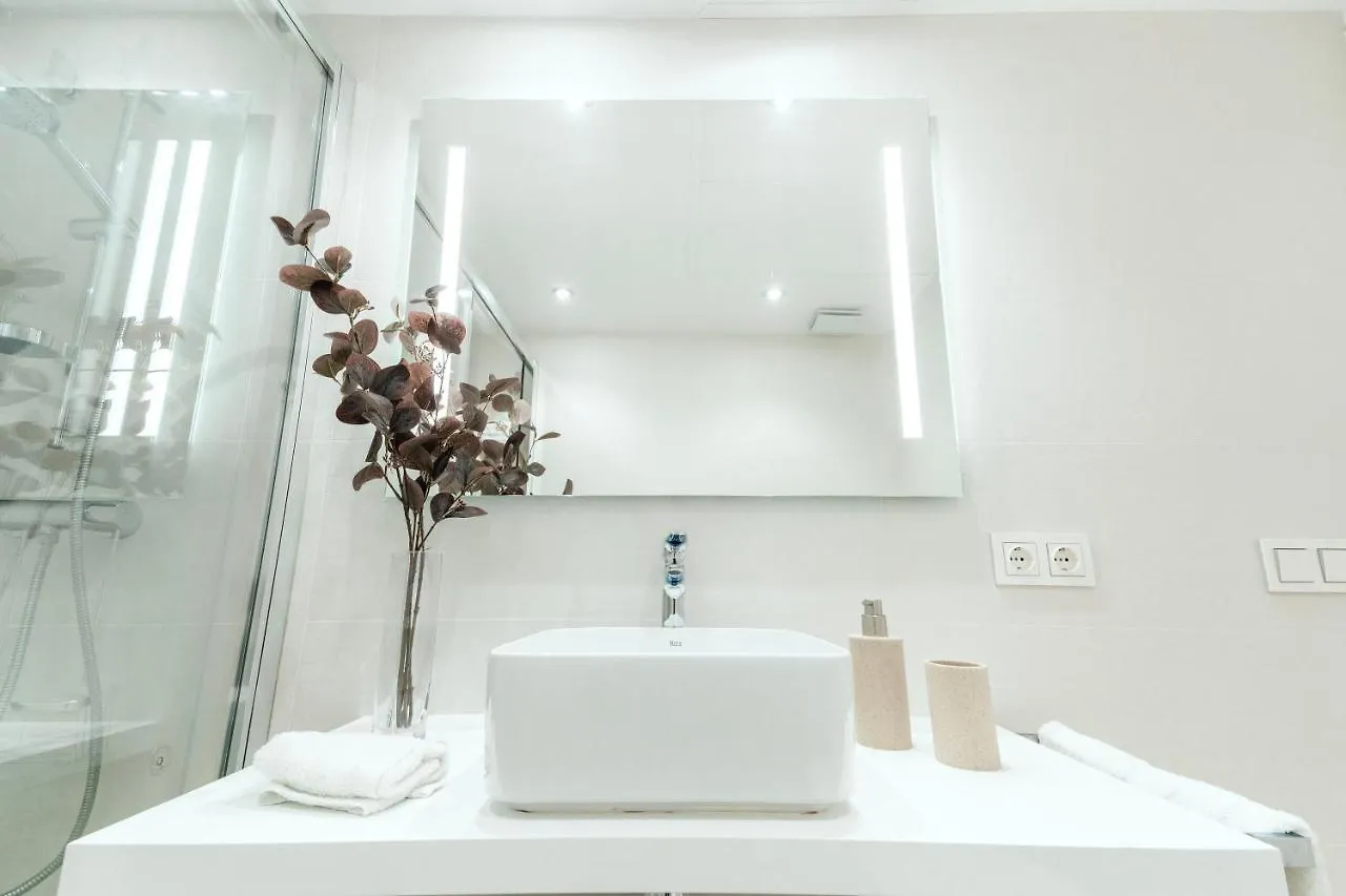 Polo Apartaments 7A Marbella 0*,  Spain